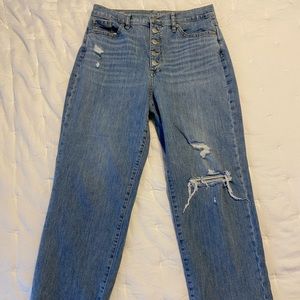 High-rise Distressed Mom Jean